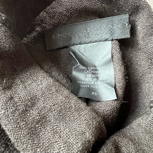 Donna Karman Cashmere Sweater - Picture 3 of 3